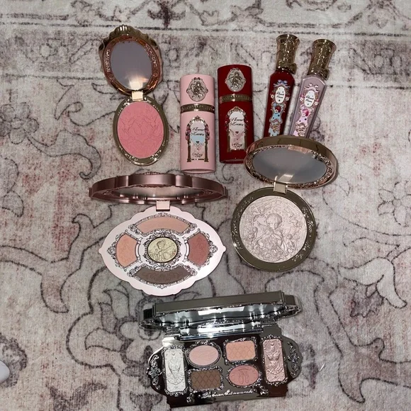 Flower knows makeup bundle - Picture 2 of 2